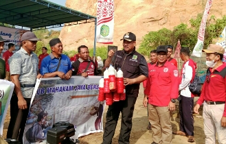 Pelatihan membuat perahu