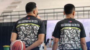 Suasana dalam pembukaan Kejuaraan Terbuka Bola Basket Pelajar dan Umum, Piala Gubernur Kaltim. (Ist)