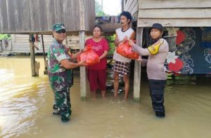 Penyerahan bantuan