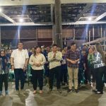 Angela-Suhuk saat kampanye di Kampung Mambes