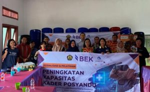 Suasana pelatihan yang digelar PT BEK kerja sama dengan Dinkes Kubar