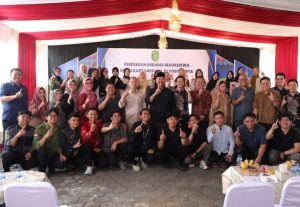 Bupati Kukar saat dengan mahasiswa di asrama Jogja