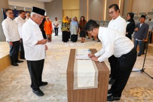 Penandatanganan pakta integritas