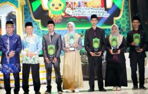 Penyerahan hadiah