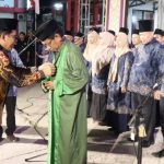 Pemakaian baju untuk dewan hakim MTQ. (Ist/ Prokom Kukar)