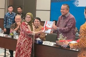 Ketua Umum ISEI Pusat, Fery Warjiyo,