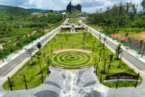 Plaza Legislatif dan Yudikatif