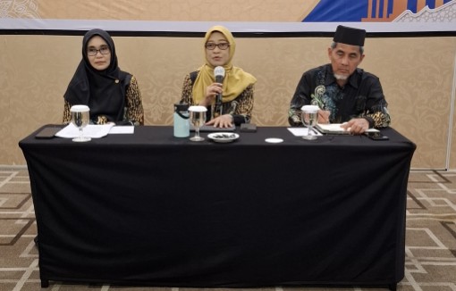 Dasmiah, Sri Wahyuni, Jauhar Efendi