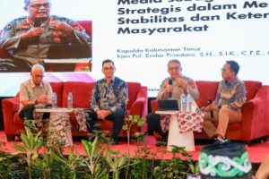 Suasana dialog