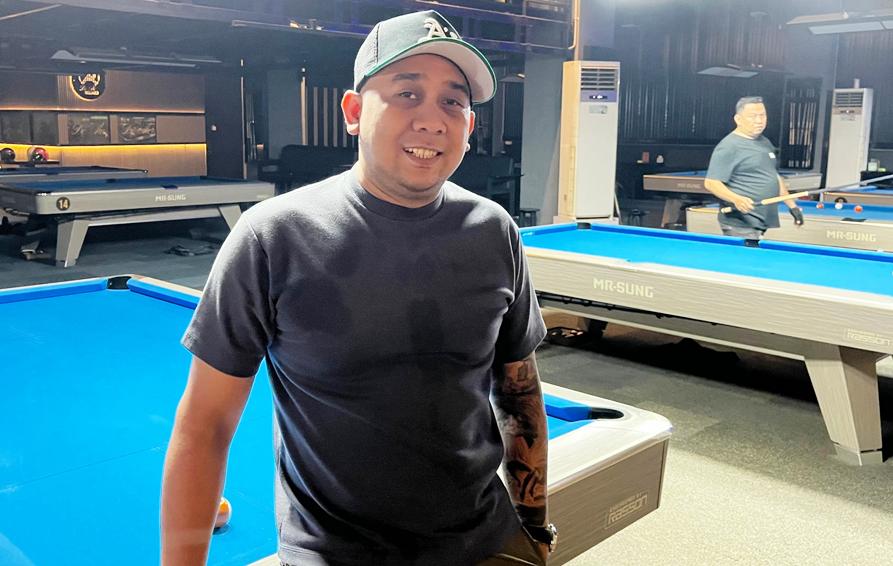Hendra Anggara, pemilik De'Ale Billiard