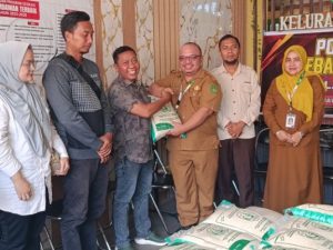 Penyerahan bantuan